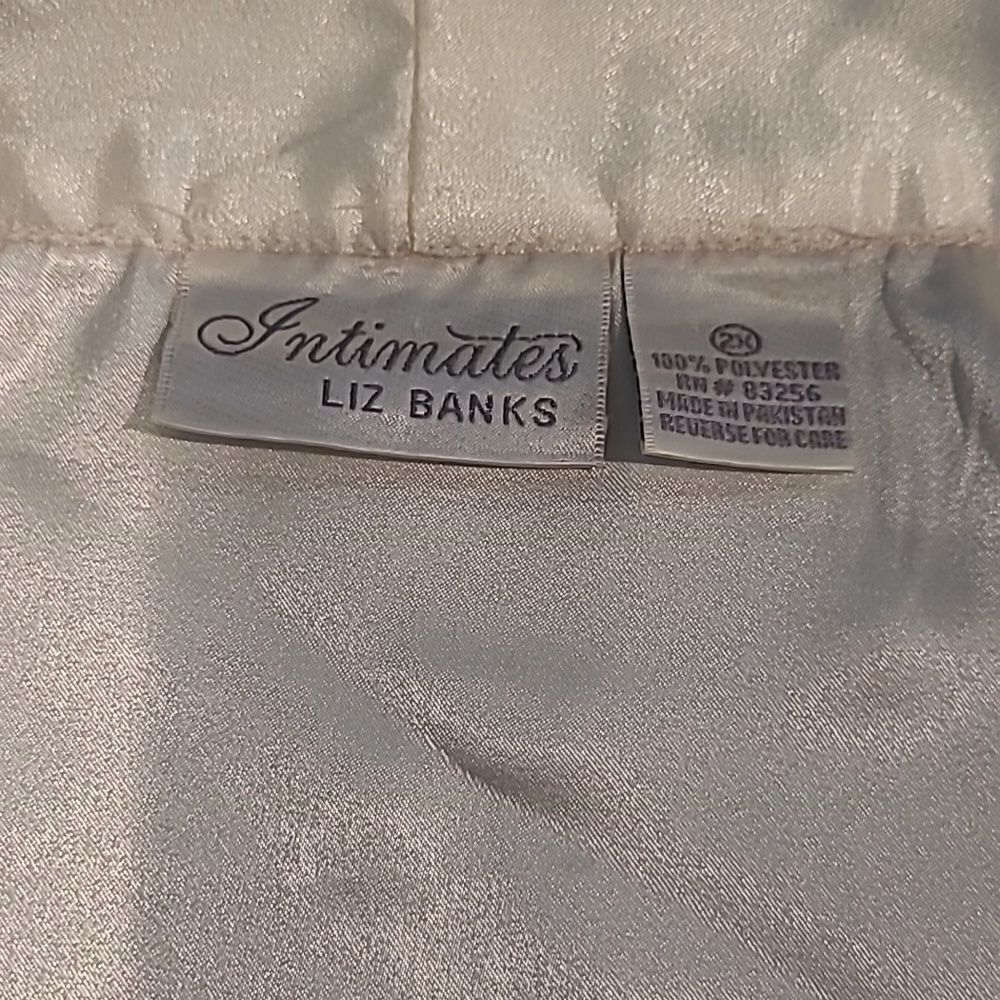 Intimates Liz banks sz 2X cream satin polyester evening bedtime robe - Picture 9 of 10